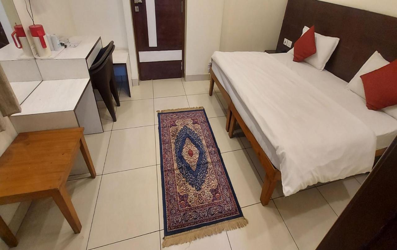 Hotel Rashika Palace Jaipur Bagian luar foto